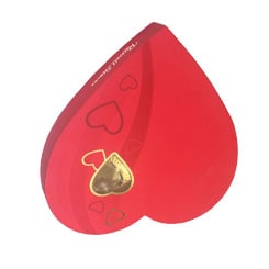 Heart-shaped chocolate packing box with window
